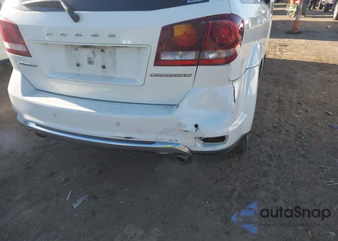 2018 Dodge Journey Crossroad z USA, uszkodzony, nr VIN 3C4PDCGG1JT152669